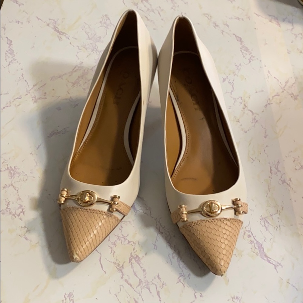 Coach pumps! Worn once